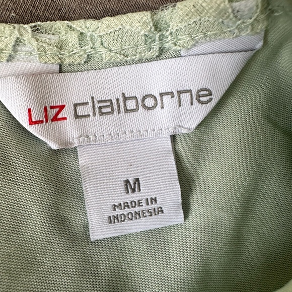Liz Claiborne Pastel Green Lace Bubble Hem Blouse – Women’s Size M - Picture 6 of 9